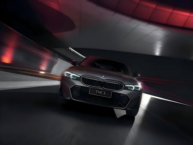 De officiella bilderna av BMW 3 -serien 50 -årsjubileum Limited Edition har släppts. Begränsat till 2500 enheter och utrustade med exklusiva målar, etc.