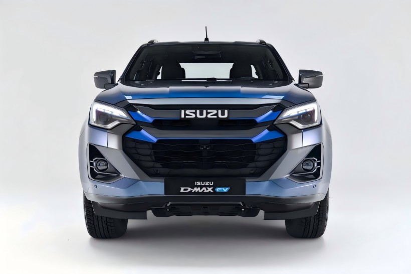 Isuzu släpper officiella bilder av den allelektriska pickupen D-MAX EV med dubbelmotorisk fyrhjulsdrivning drivlinje
